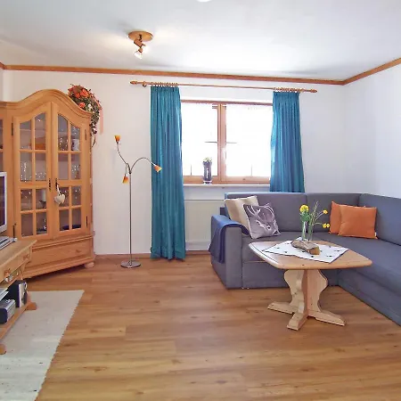 Apartment Charivari 151w